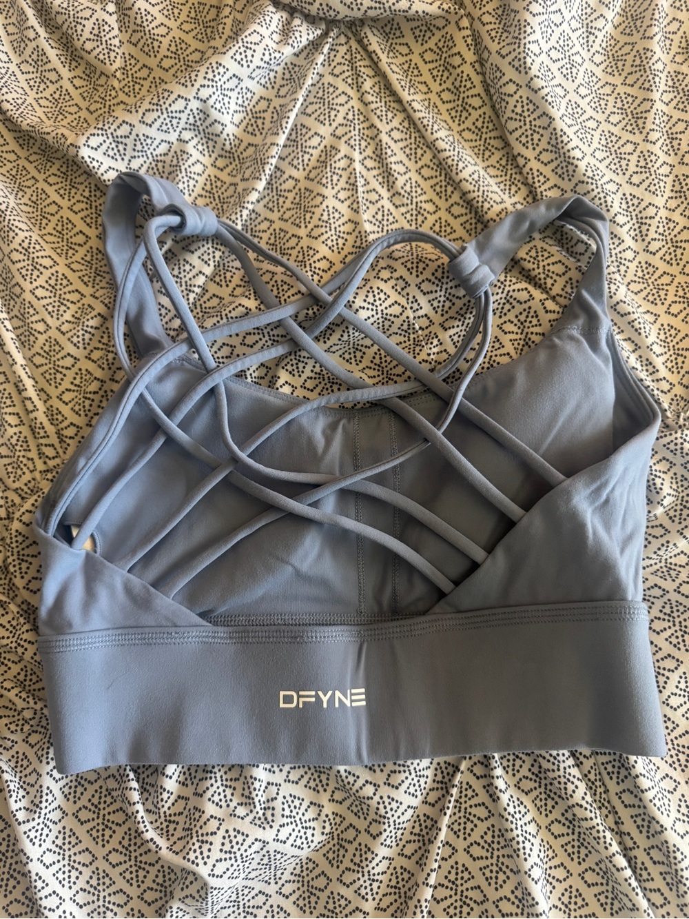 DFYNE strappy sports bra